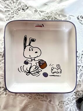 Peanuts Snoopy Ceramic Baking Dish 9” x 9”